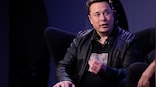 Elon Musk says humans will travel to Mars in six years, have fully autonomous cars in 10 years