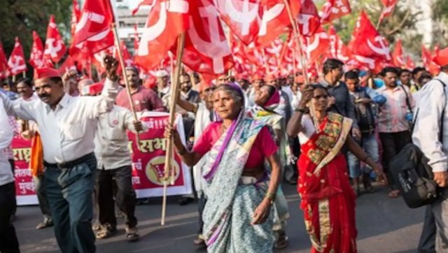 15,000 Maharashtra farmers reach Mumbai's Azad Maidan, will hold sit-in against farm laws till 26 Jan 15,000 Maharashtra farmers reach Mumbai's Azad Maidan, will hold sit-in against farm laws till 26 Jan