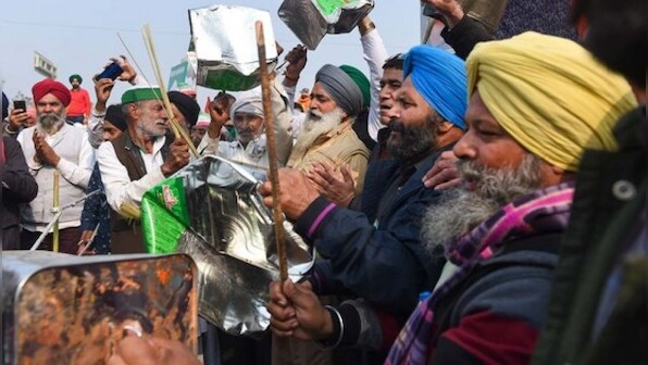 Centre says hopeful ahead of today's talks with farmers; Mann recuses self from SC panel