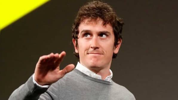 Former Tour de France champion Geraint Thomas dislocates shoulder in fall during training