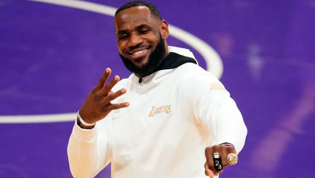 NBA: Los Angeles Lakers get championship rings with empty arena, full hearts NBA: Los Angeles Lakers get championship rings with empty arena, full hearts