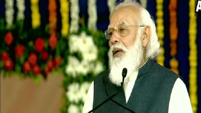 Opposition misguiding farmers, Centre 24 hours ready to resolve doubts, says Narendra Modi in Gujarat Opposition misguiding farmers, Centre 24 hours ready to resolve doubts, says Narendra Modi in Gujarat