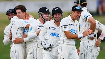 New Zealand vs Pakistan: Twitter can’t keep calm after Black Caps’ last-hour victory in 1st Test