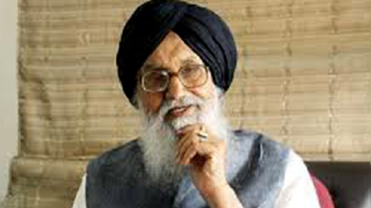 Kotkapura police firing case: SIT summons ex-Punjab chief minister Parkash Singh Badal on 16 June