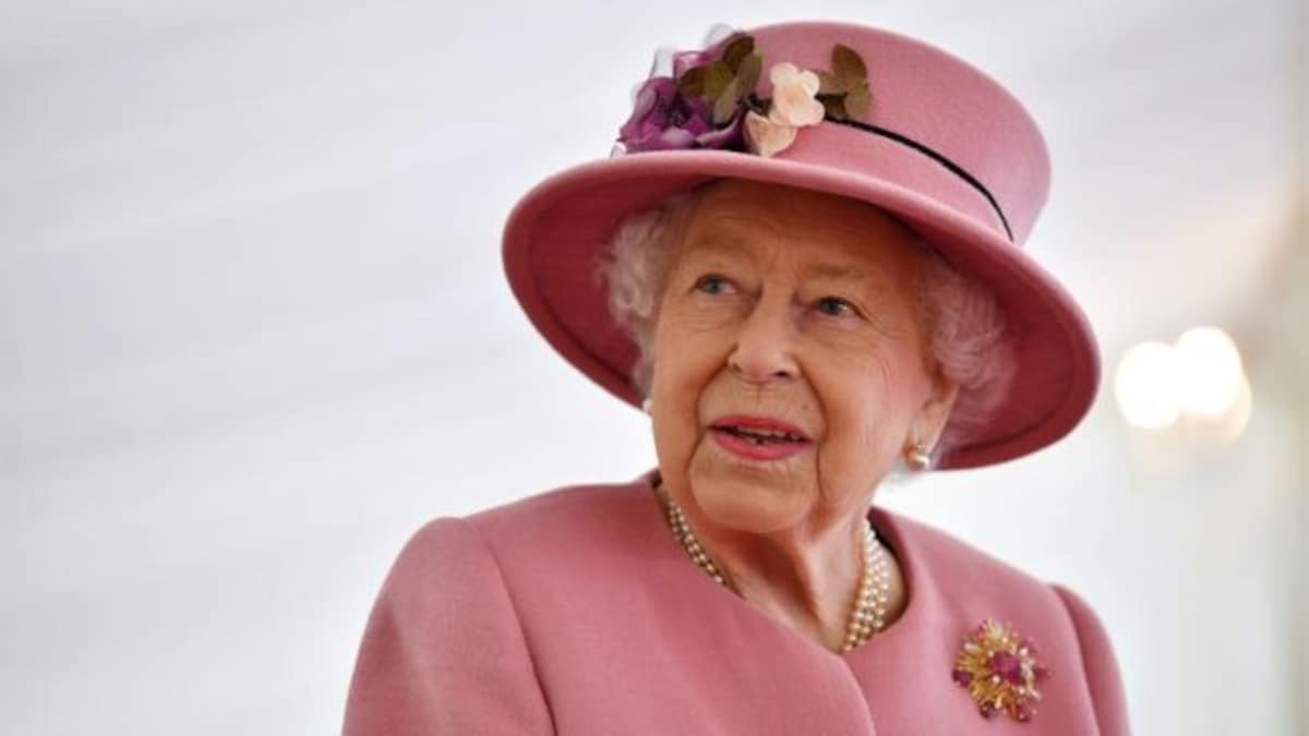 Queen Elizabeth II tests positive for COVID, experiencing 'mild symptoms', says Buckingham Palace