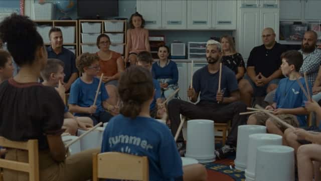 Ruben joins a deaf community