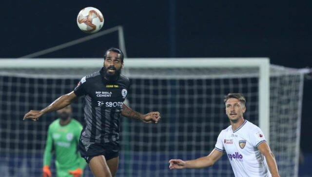 ATK Mohun Bagan's Sandesh Jhingan and Chinglensana Singh of Hyderabad FC are the only Indians playing regularly in the center-back position in ISL. Twitter/@atkmohunbaganfc