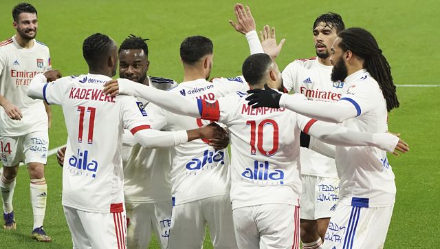 Ligue 1: Lyon jumps to top of table after win against Nantes; PSG beat Strasbourg Ligue 1: Lyon jumps to top of table after win against Nantes; PSG beat Strasbourg