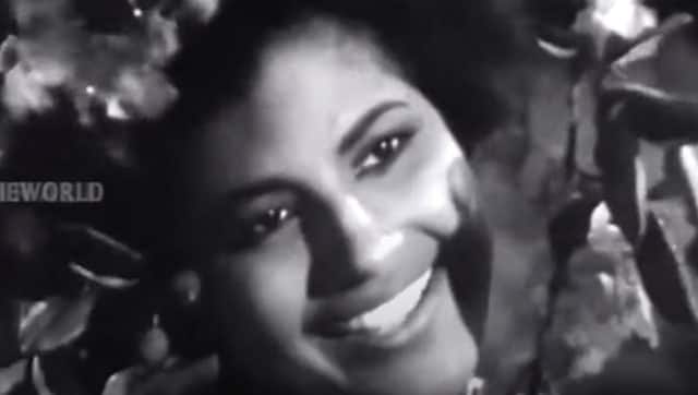 Still from the song ‘Ellarum Chollanu’ 