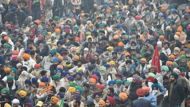 Farmers' protest Updates: Tomar pitches for talks with 'genuine unions'; groups to pay tribute to 20 dead farmers on 20 Dec Farmers' protest Updates: Tomar pitches for talks with 'genuine unions'; groups to pay tribute to 20 dead farmers on 20 Dec
