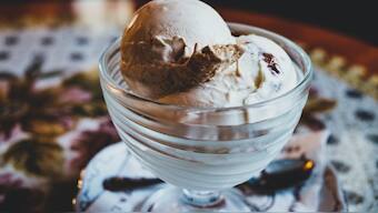 Elegant dessert bowls for your sweet tooth cravings