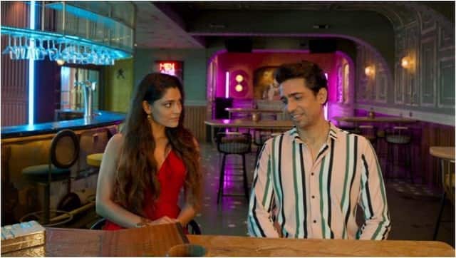 Saiyami Kher and Gulshan Devaiah in Glitch
