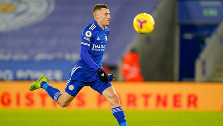 Premier League: Title-chasing Leicester suffer blow as striker Jamie Vardy out 'for a few weeks'