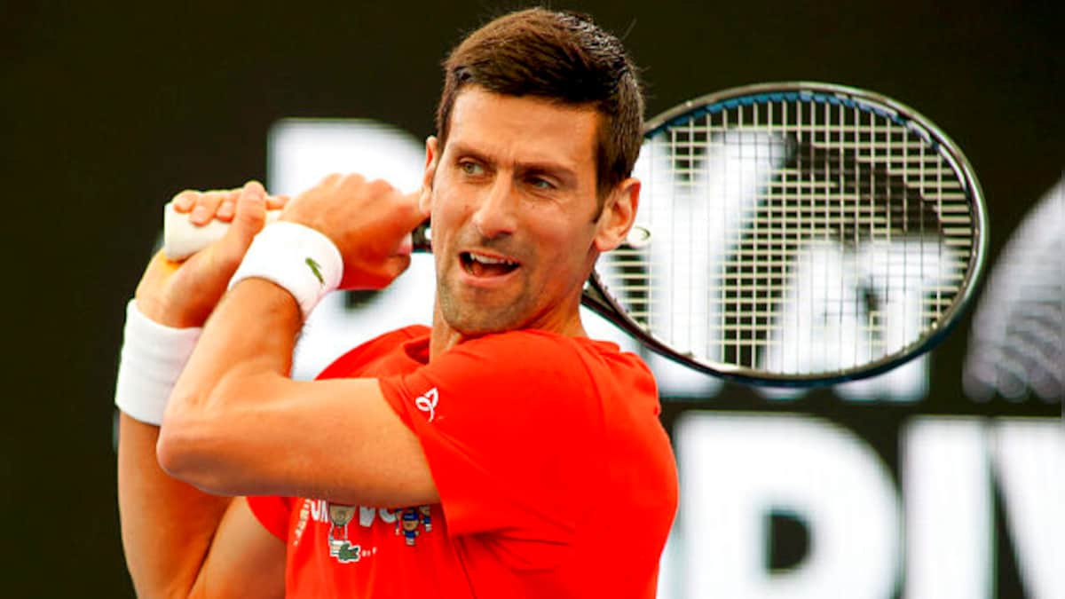 Injury scare for Novak Djokovic ahead of Australian Open as World No 1 plays through pain in Adelaide exhibition match