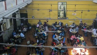 A Short History Of The India Coffee House Conversation Revolutionary Politics And A Different Way To Do Business Art And Culture News Firstpost