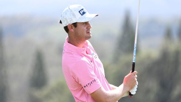 PGA Tournament of Champions: Harris English seizes two-stroke lead after second round