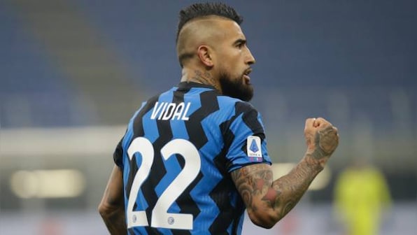 Serie A: 'Perfect' Inter Milan shock Juventus 2-0 to move level with leaders AC Milan