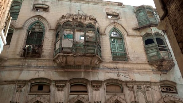Owners of Dilip Kumar, Raj Kapoor's ancestral houses urged to settle property rate fixed for purchase of historic buildings