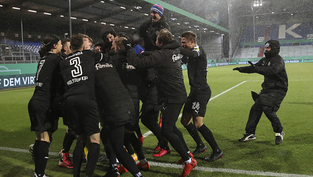 German Cup: Bayern Munich knocked out of tournament for first time in 20 years by second-division team Holstein Kiel German Cup: Bayern Munich knocked out of tournament for first time in 20 years by second-division team Holstein Kiel