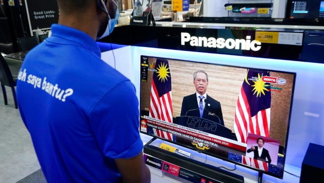 Malaysia declares COVID-19 state of emergency amid political turmoil, suspends Parliament till August Malaysia declares COVID-19 state of emergency amid political turmoil, suspends Parliament till August