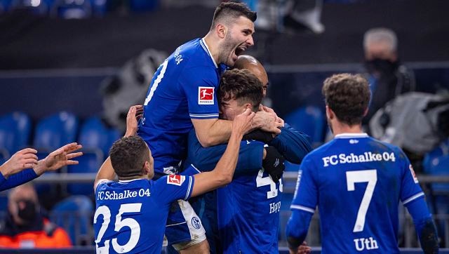 Bundesliga: Teenager Matthew Hoppe scores three to save Schalke from equalling ignominious record