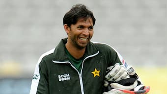 'Irony died 100 times': Mohammad Asif heavily trolled after calling Deepti Sharma's run out 'unfair & terrible act'