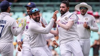 India vs Australia: Teary-eyed Mohammed Siraj remembers late father during national anthem