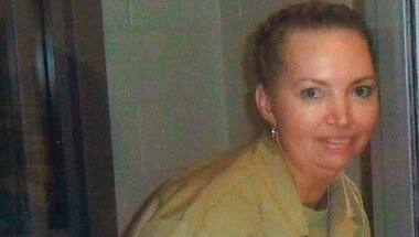 US executes Lisa Montgomery, only female inmate on federal death row in nearly seven decades