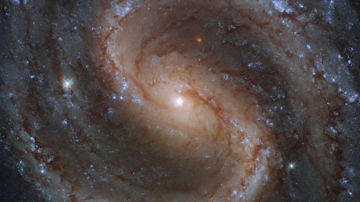 Ephemeral glow of 'lost galaxy' NGC 4535 captured in vivid detail by Hubble telescope