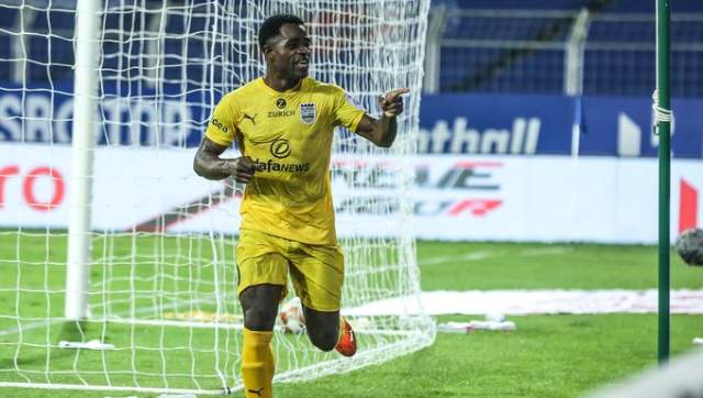 ISL 2020-21: Bartholomew Ogbeche's second-half stunner the difference as Mumbai City FC edge ATK Mohun Bagan ISL 2020-21: Bartholomew Ogbeche's second-half stunner the difference as Mumbai City FC edge ATK Mohun Bagan