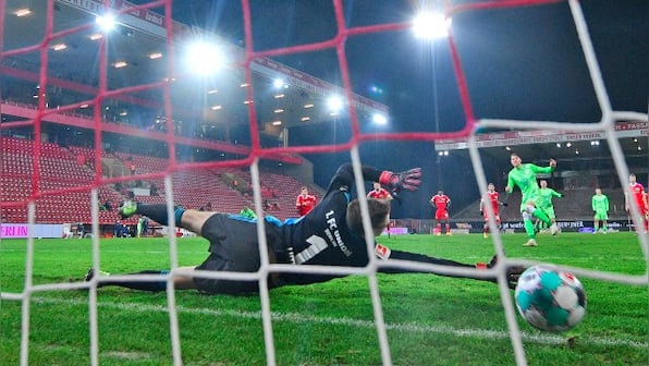 Bundesliga expected to be played behind closed doors for remainder of season, say German football officials