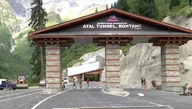 Himachal Pradesh Police orders probe after viral video shows cops thrashing man inside Atal Tunnel Himachal Pradesh Police orders probe after viral video shows cops thrashing man inside Atal Tunnel