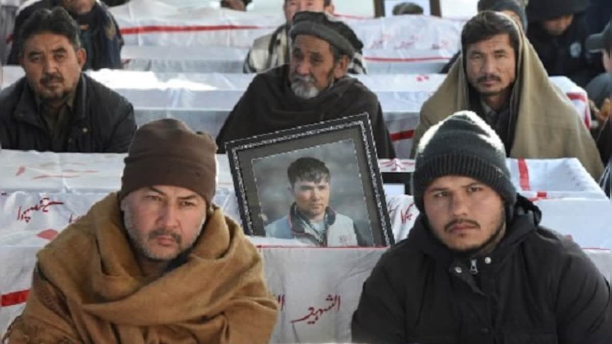 Pakistani Hazara Shiites refuse to bury dead from Balochistan mine attack; protest 'ethnic cleansing'