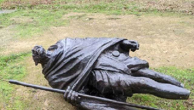 Mahatma Gandhi's statue vandalised in California; Indian-Americans demand investigation Mahatma Gandhi's statue vandalised in California; Indian-Americans demand investigation