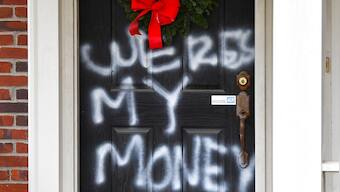 Mitch McConnell, Nancy Pelosi's homes vandalised after US Congress fails to approve $2,000 stimulus checks