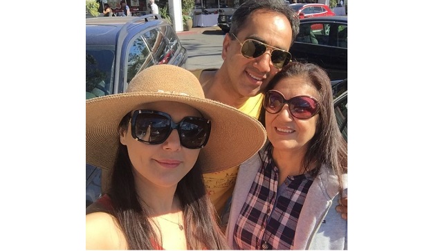 Preity Zinta says she felt 'helpless, powerless' during her family's battle with COVID-19 Preity Zinta says she felt 'helpless, powerless' during her family's battle with COVID-19