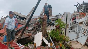 Earthquake in Indonesia: At least 10 people dead, 200 injured after strong, shallow quake hits Sulawesi island