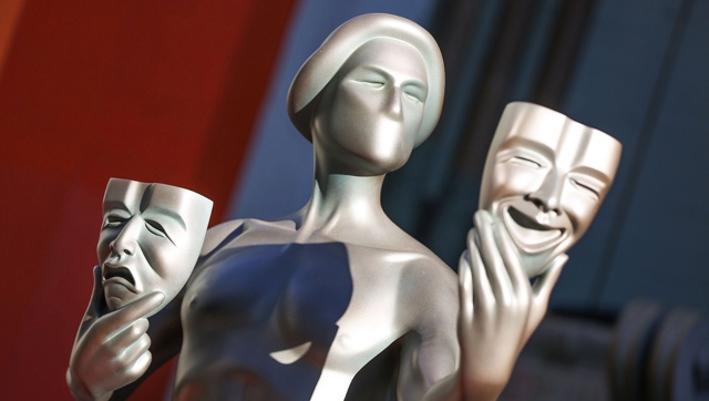 SAG Awards ceremony moved to 4 April due to clash with Grammys 2021 SAG Awards ceremony moved to 4 April due to clash with Grammys 2021