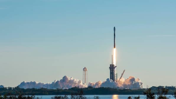 SpaceX launches its first batch of 60 Starlink satellites for the new year