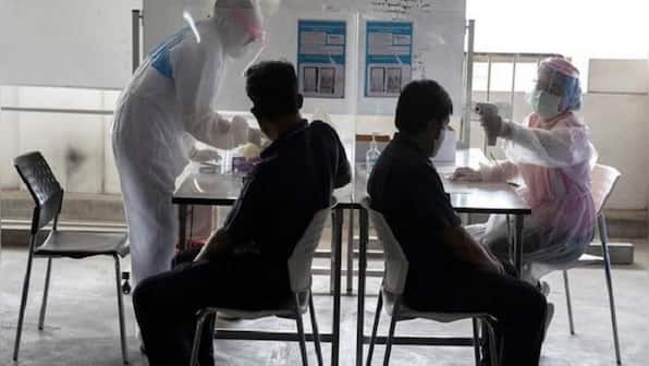 Get vaccinated for COVID to avail quarantine leave if infected later, Punjab minister warns healthcare workers