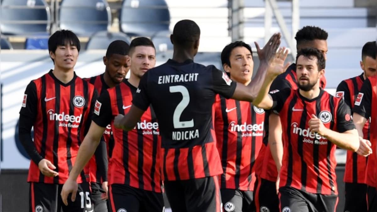 Bundesliga: Amin Younes’ goal helps Eintracht Frankfurt edge Bayern Munich; Borussia Dortmund thrash Schalke