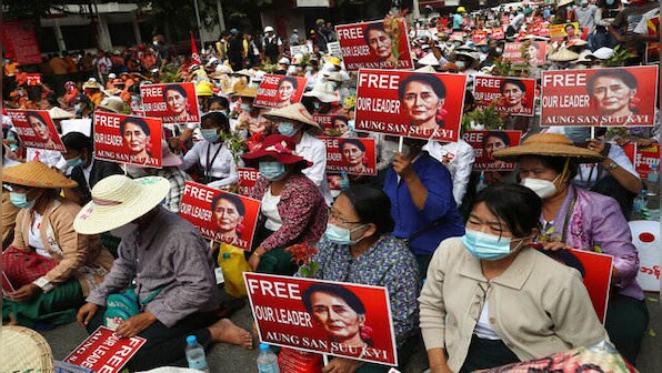 Myanmar coup: Protesters resume rallies across country despite 'lethal' open threat from Junta