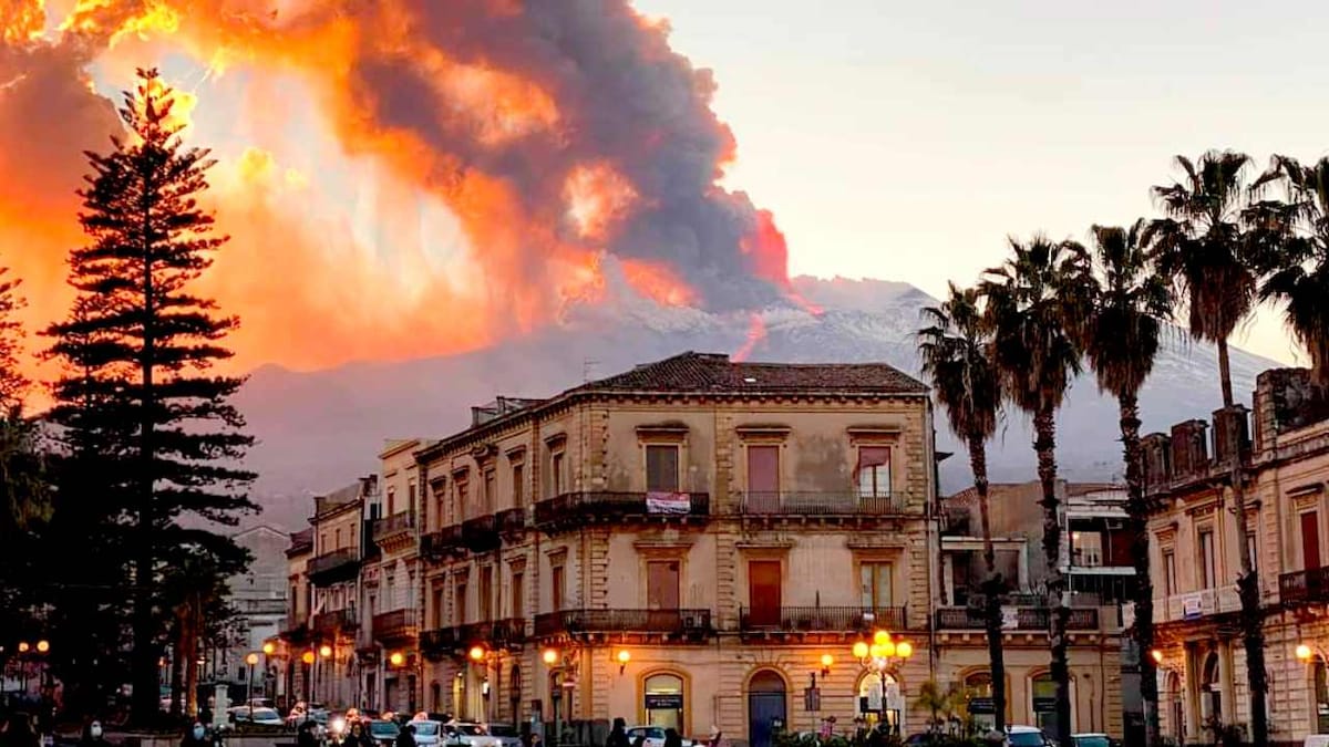 Ash and lava: Mount Etna eruption wows onlookers but causes no destruction, death