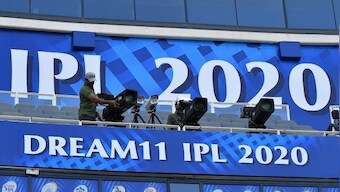 Behind the TV screen: COVID-19 pandemic and radical changes in sports broadcast