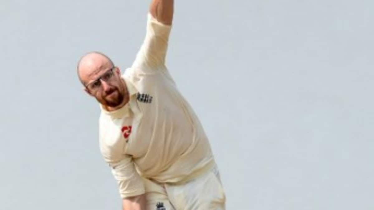 Ashes 2021-22: England spinner Jack Leach looks to 'impressive' Nathan Lyon for inspiration