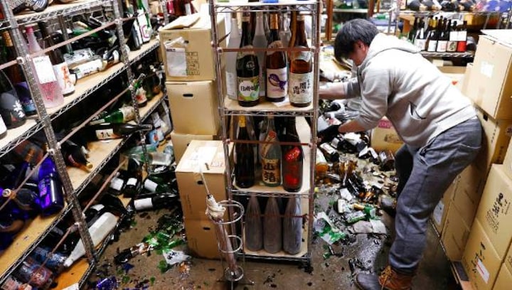 Fukushima earthquake: Over 100 injured in 7.1 magnitude tremor; no casualties, says Japan's Yoshihide Suga