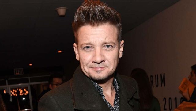 Jeremy Renner shares pic from hospital bed after undergoing surgery ...