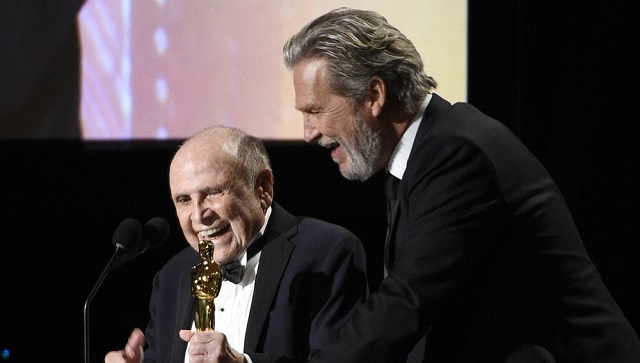 Lynn Stalmaster, Academy-award winning casting director, passes away at 93 Lynn Stalmaster, Academy-award winning casting director, passes away at 93