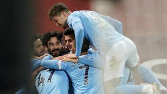European football matchday: Manchester City take winning streak to Swansea; Barcelona visit Sevilla