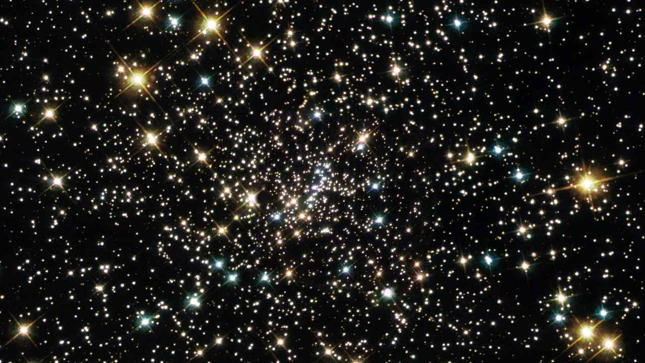 NGC 6397 is a globular cluster in the constellation Ara. The cluster contains around 4,00,000 stars, and can be seen with the naked eye under good observing conditions. Image: NASA